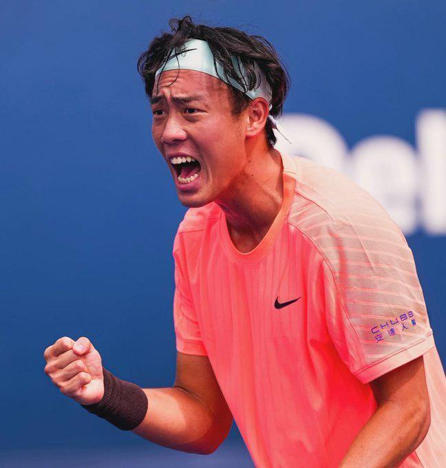 入围正赛的, 比赛回顾, 奇交手