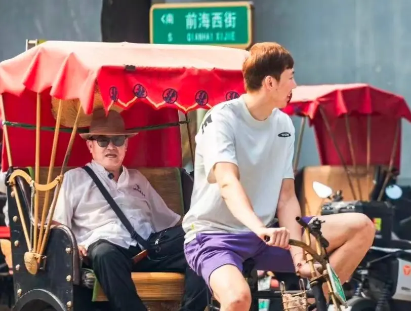 伴家人, 最强的球员, 锋上街蹬三 伴家人, 最强的球员, 锋上街蹬三